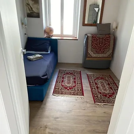 Semesterbostad Casa Indipendente Con Giardino Privato E Posto Macchina Gratuito *